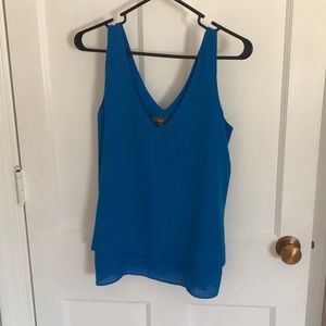 Donna Ricco NY blue v-neck tank blouse. Size S
